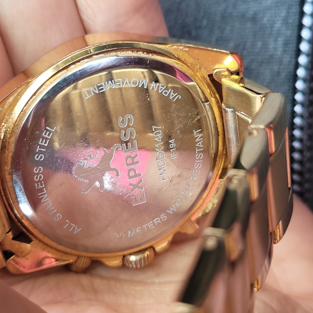 Express Watch - Picture 3 of 4